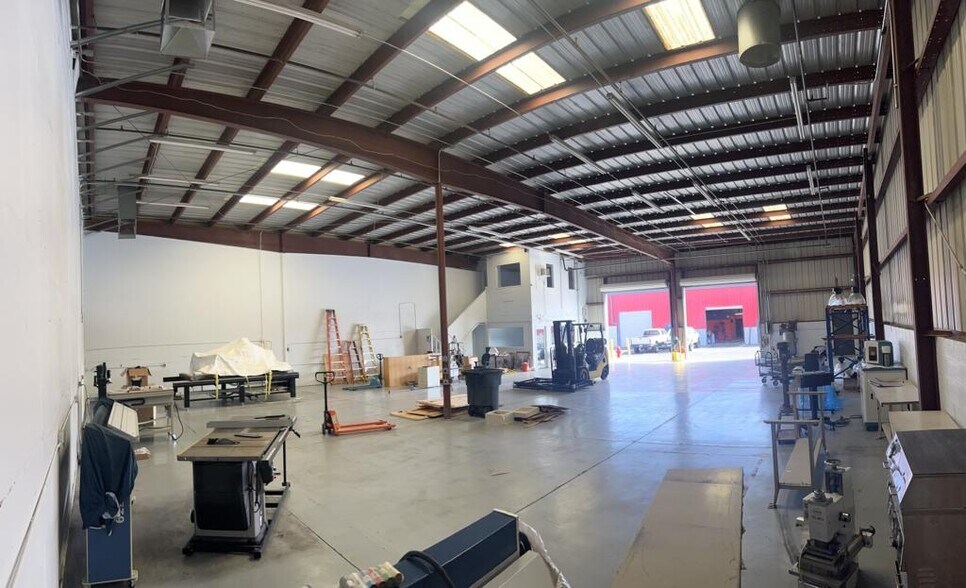 More Photos Of 4540 Arville St, Las Vegas Unknown For Lease