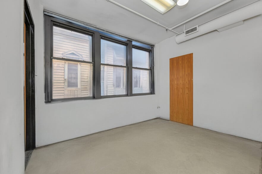 More Photos Of 49 W 24th St, New York Loft Creative Space For Sale