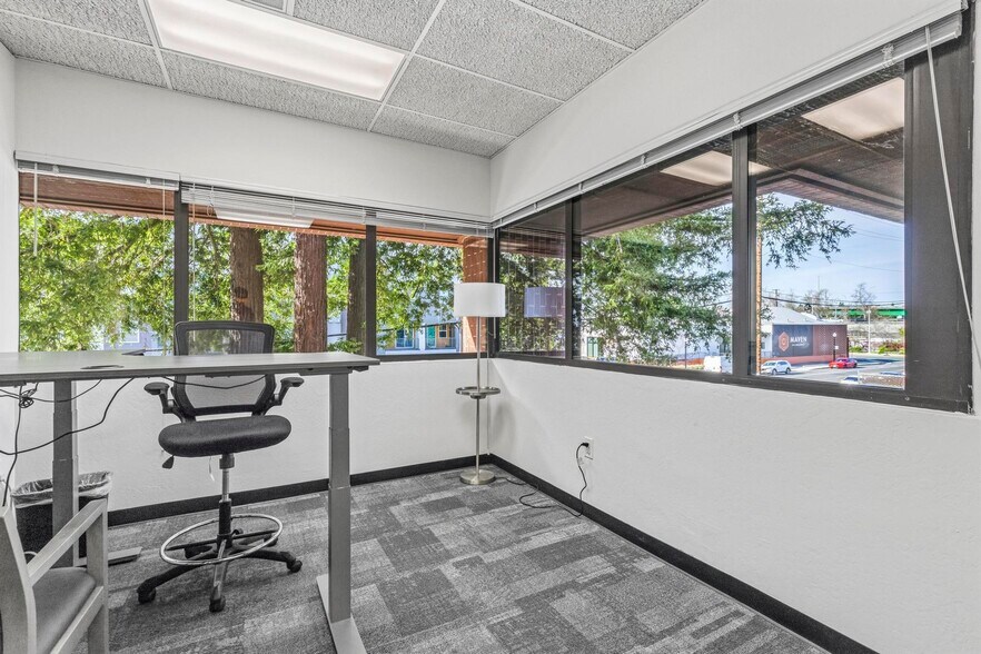 More Photos Of 2555 3rd St, Sacramento Office For Lease