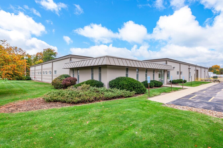 Primary Photo Of 1320 Taylor St, Elyria Warehouse For Lease