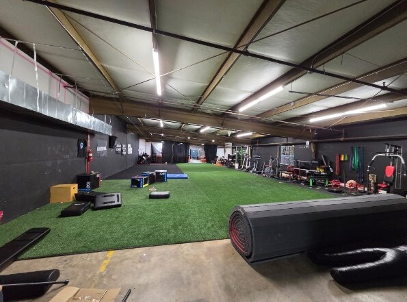 More Photos Of 500 W Goldsboro St, Kenly Warehouse For Sale
