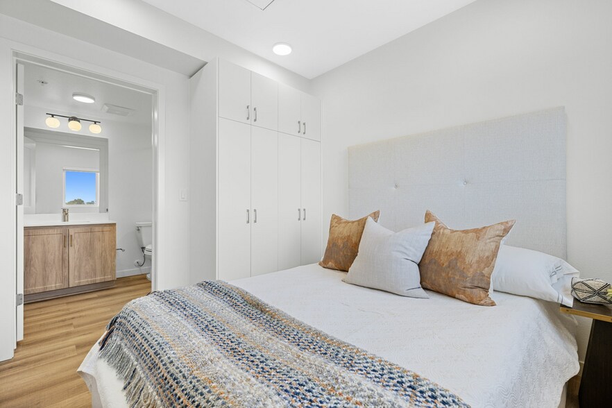 More Photos Of 3943 Oregon St, San Diego Apartments For Sale