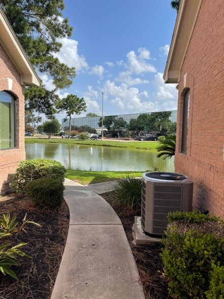 More Photos Of 11123 McCracken Cir, Cypress Office For Sale