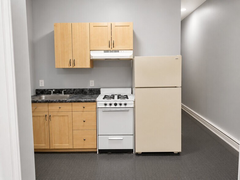 More Photos Of 7020 Woodland Ave, Philadelphia Apartments For Sale