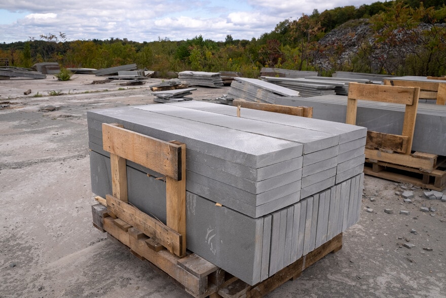 More Photos Of 407 Peck Hill Rd, New Milford Manufacturing For Sale