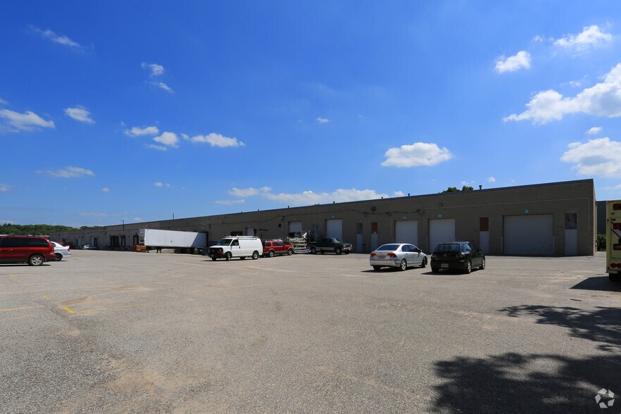 More Photos Of 230 Bayview Dr, Barrie Warehouse For Lease