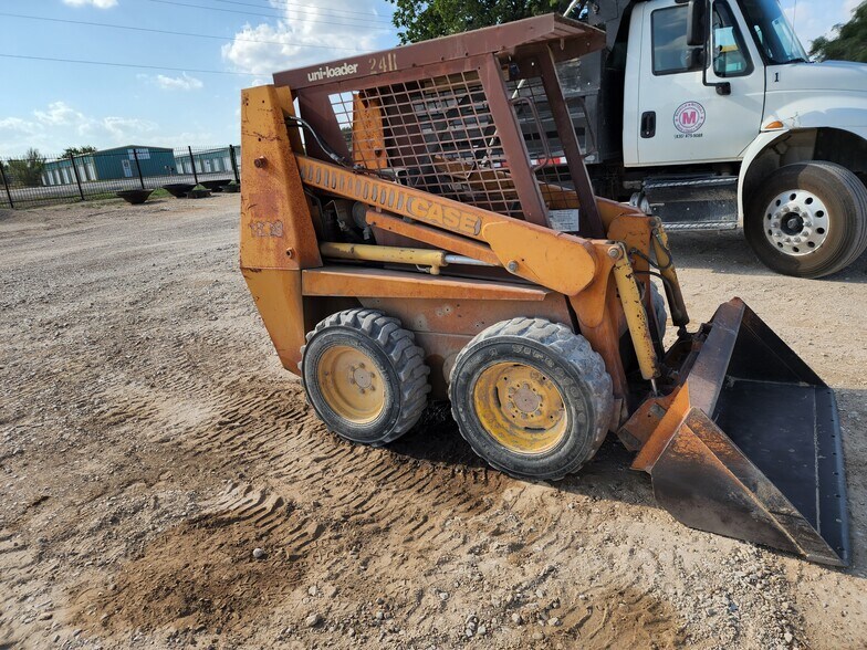 More Photos Of 1951 S Magnolia Ave, Luling Land For Sale
