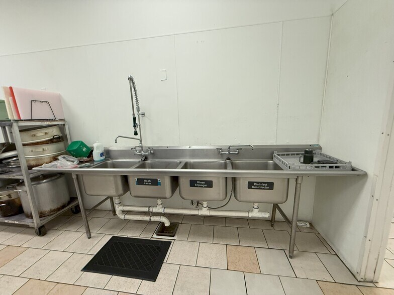 More Photos Of 6720 Chimney Rock Rd, Houston Restaurant For Lease