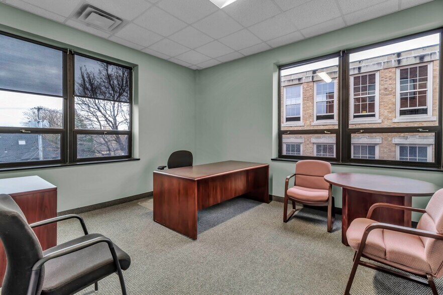 More Photos Of 1083 Delaware Ave, Buffalo Medical For Lease