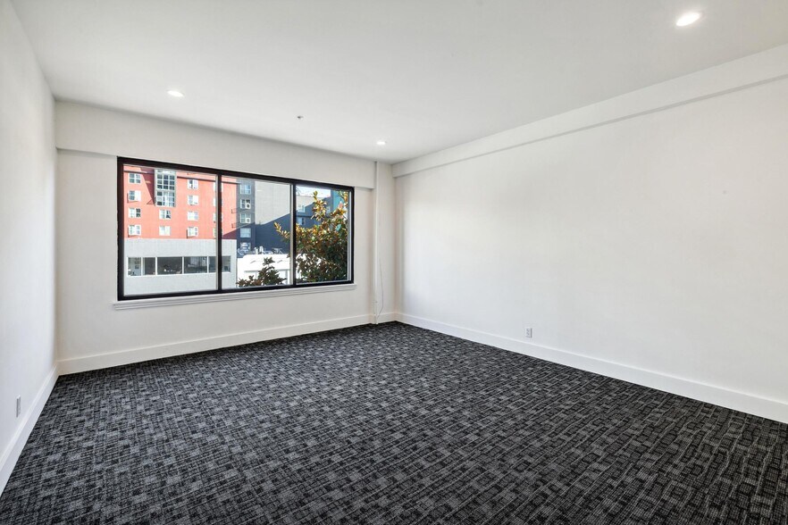 More Photos Of 674 Harrison St, San Francisco Warehouse For Lease