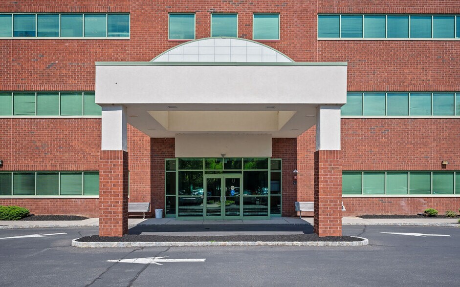 More Photos Of 800 Bunn Dr, Princeton Medical For Lease