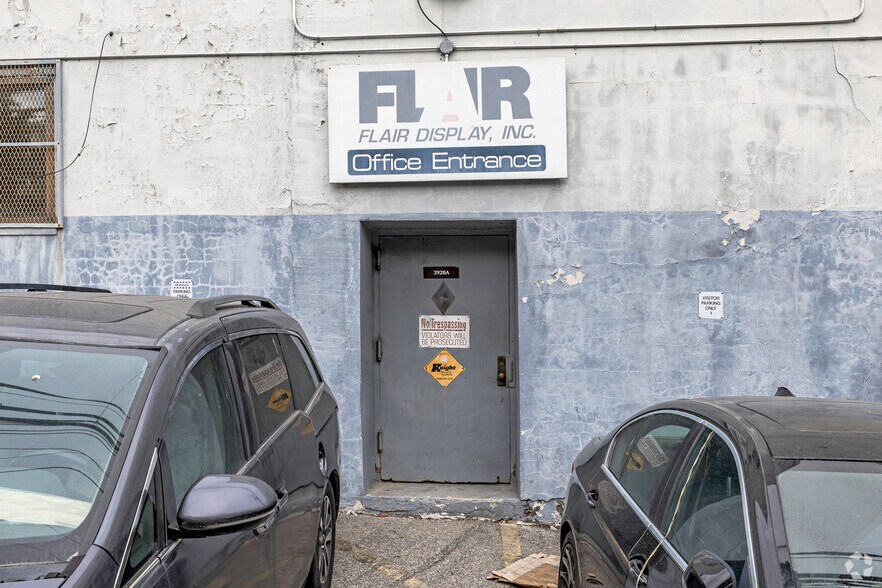 More Photos Of 3920 Merritt Ave, Bronx Warehouse For Lease