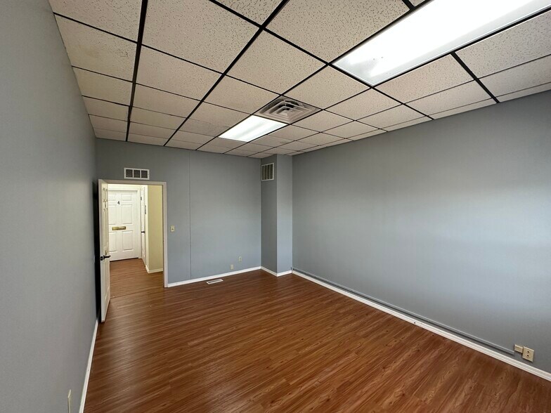 More Photos Of 370 Neff Ave, Harrisonburg Medical For Lease