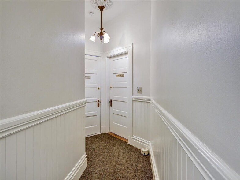 More Photos Of 2250 Union St, San Francisco Storefront Retail Office For Sale