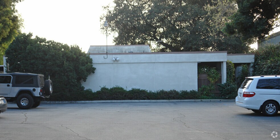 More Photos Of 231 N Indian Hill Blvd, Claremont Medical For Lease