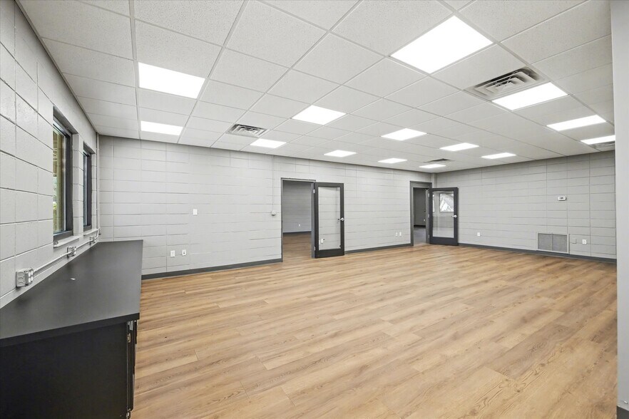 More Photos Of 369 Office Plaza Dr, Tallahassee Office For Lease