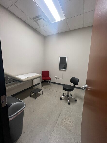 More Photos Of 1801 3rd St, Norco Unknown For Lease