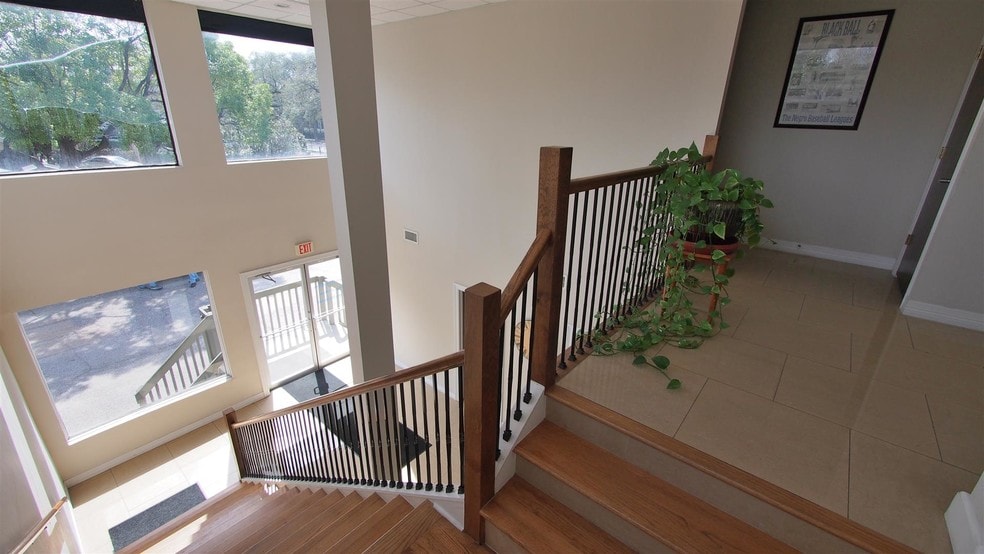 More Photos Of 315 W Alabama St, Houston Loft Creative Space For Sale