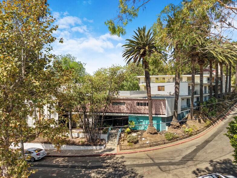 More Photos Of 1959 Grace Ave, Los Angeles Apartments For Sale