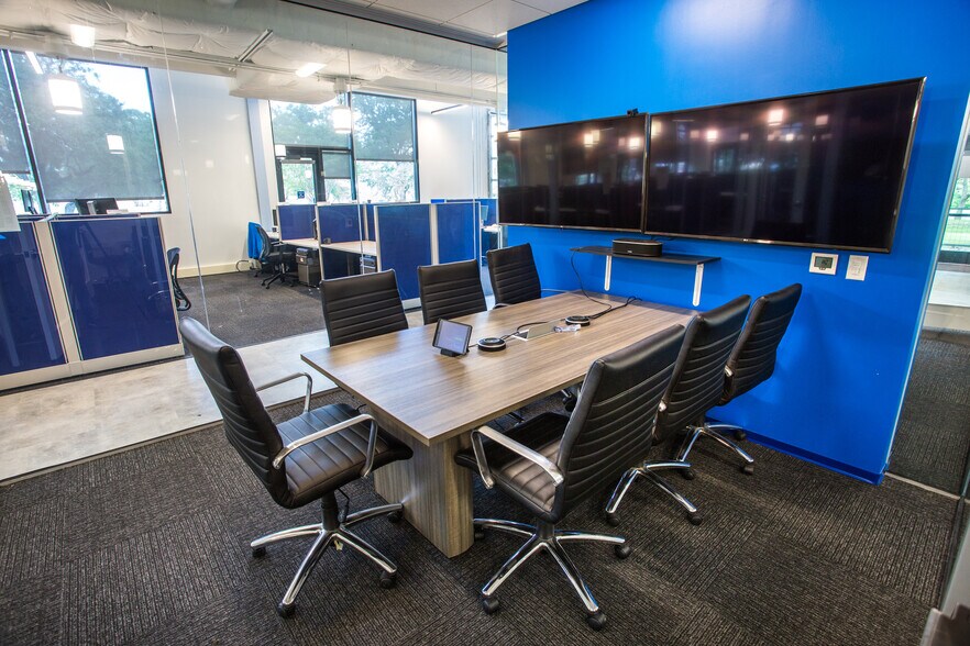 More Photos Of 4001 W Parmer Ln, Austin Office For Lease