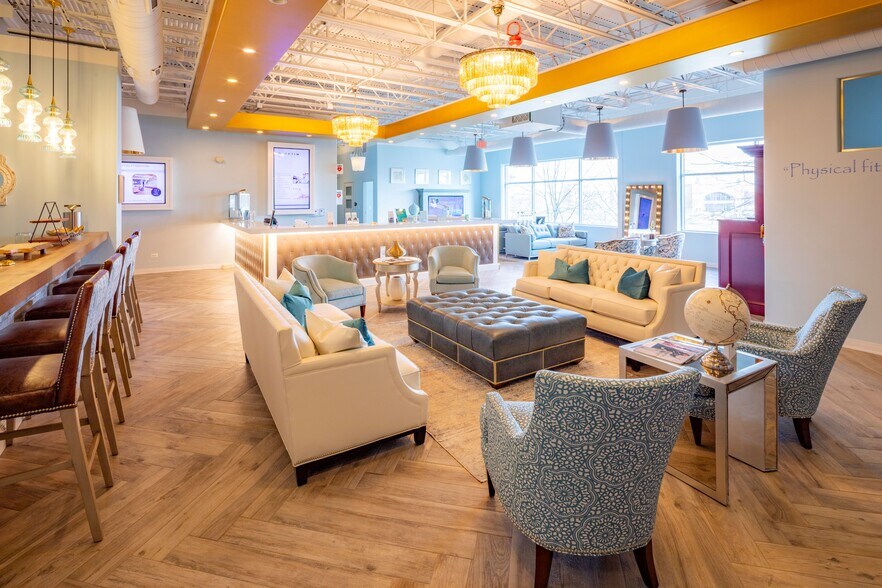 More Photos Of 21660 W Field Pky, Deer Park Office For Sale