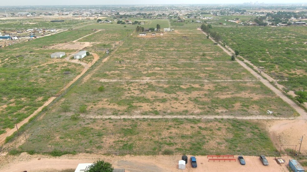 More Photos Of 2701 W County Road 135, Midland Land For Lease