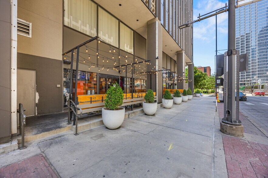 More Photos Of 1200 Main, Dallas Apartments For Sale
