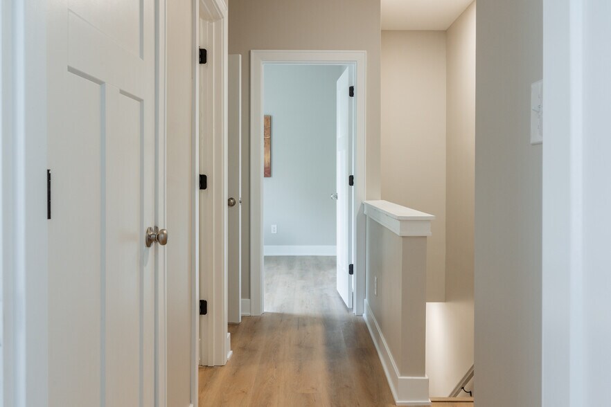 More Photos Of 3909 Winthrop Ave, Indianapolis Apartments For Sale