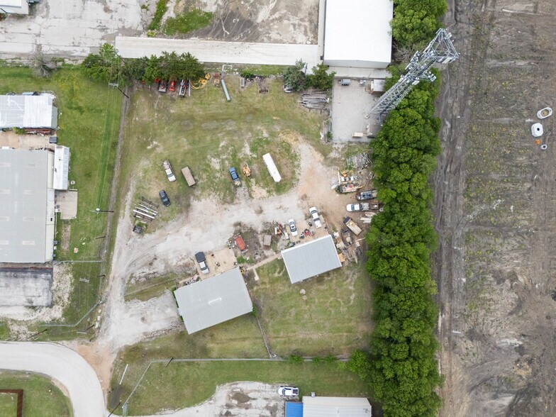 More Photos Of 449 National Dr, Rockwall Warehouse For Sale