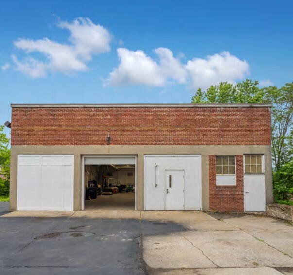 More Photos Of 72 S Kimball St, Haverhill Warehouse For Sale