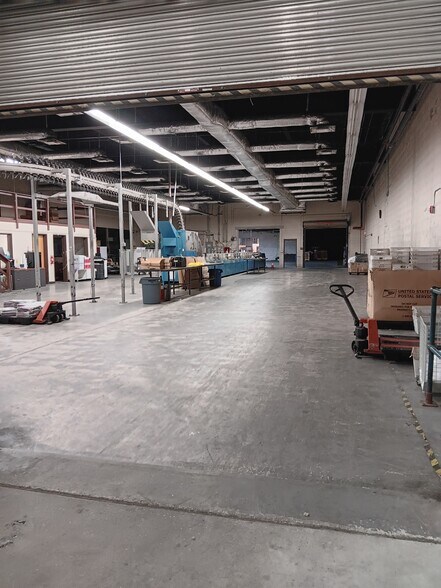 More Photos Of 501 W 11th St, Panama City Light Manufacturing For Lease