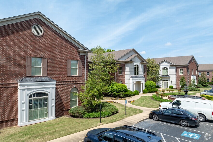 More Photos Of 3085 Fountainside Dr, Germantown Medical For Lease