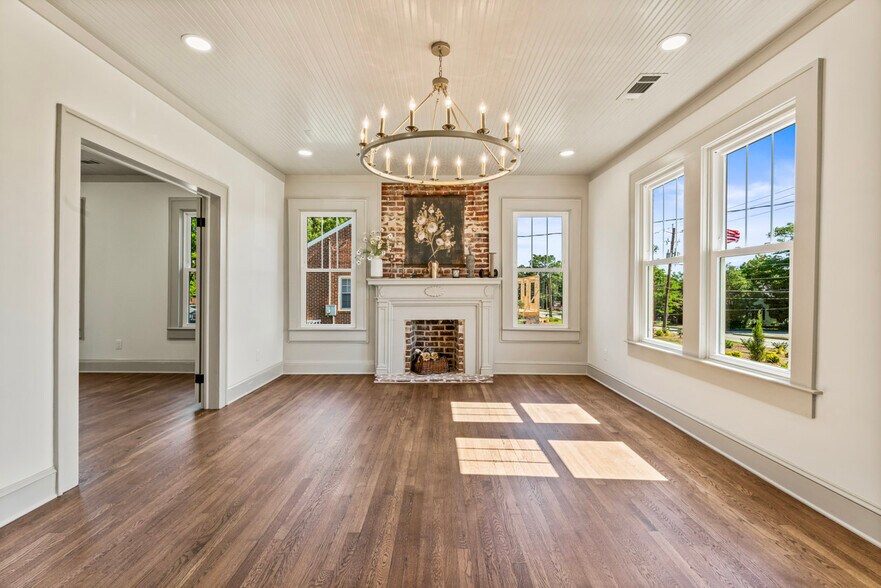 More Photos Of 56 Atlanta St, McDonough Office For Sale