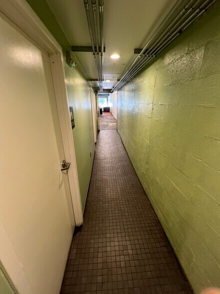 More Photos Of 1049 Park St, Jacksonville Storefront For Lease