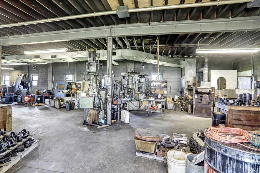 More Photos Of 667 Lebanon Ave, Williamstown Warehouse For Lease