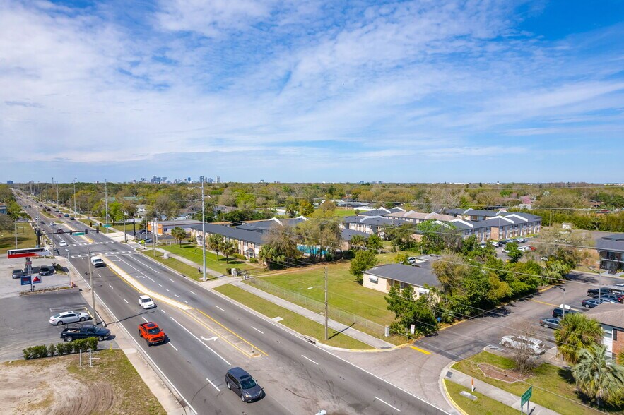 More Photos Of 5321 Curry Ford Rd, Orlando Office For Sale