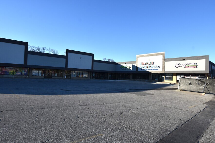 More Photos Of 9930-9974 York Rd, Cockeysville Unknown For Lease