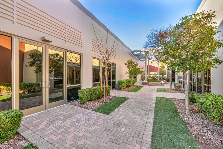 More Photos Of 5995 Edmond St, Las Vegas Office For Sale