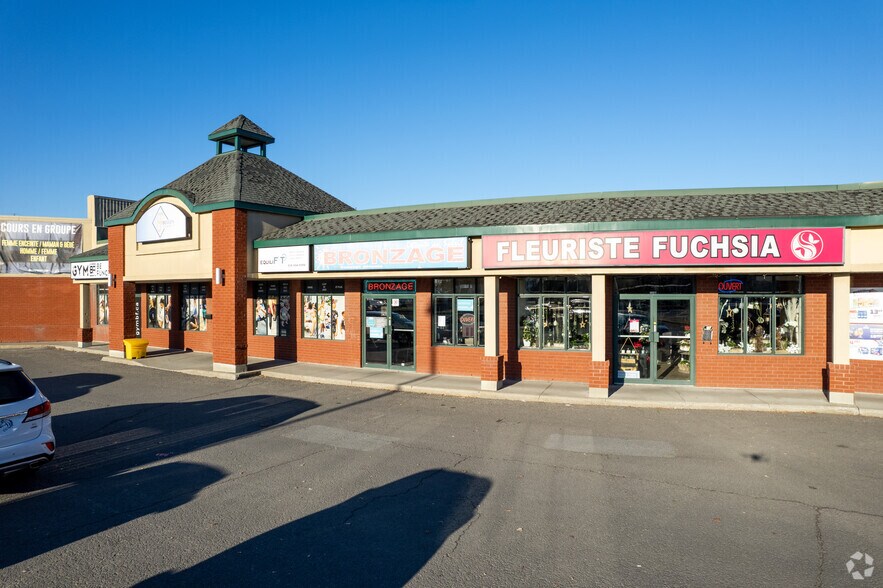 More Photos Of 1314-1360 Boul du Curé-Labelle, Blainville Storefront For Lease