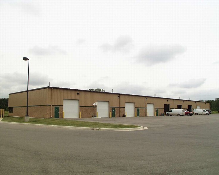 More Photos Of 1300 Tefft Ct, Saline Flex For Lease