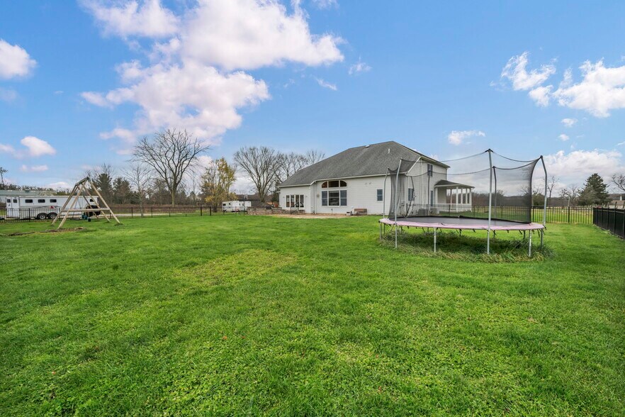 More Photos Of 16449 S Boone Rd, Columbia Station Specialty For Sale