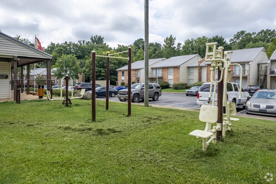 More Photos Of 856 Park Brook Trl, Birmingham Apartments For Sale