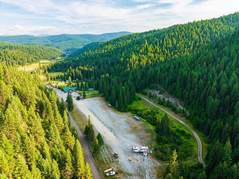 More Photos Of 7000 Graves Creek Rd, Lolo Bar For Sale