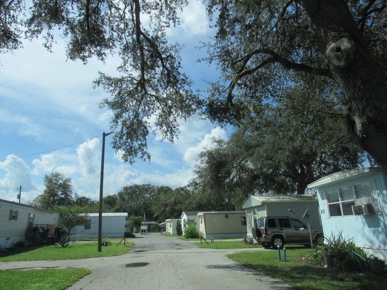 More Photos Of 6035 Norton Rd, Lakeland Manufactured Housing Mobile Home Park For Sale