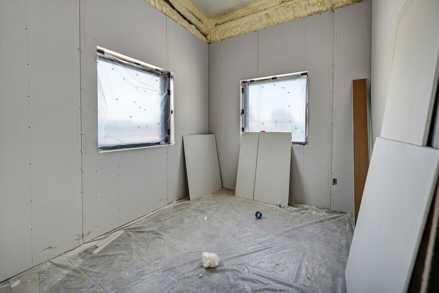 More Photos Of 2811 S County Road 1257, Midland Warehouse For Sale