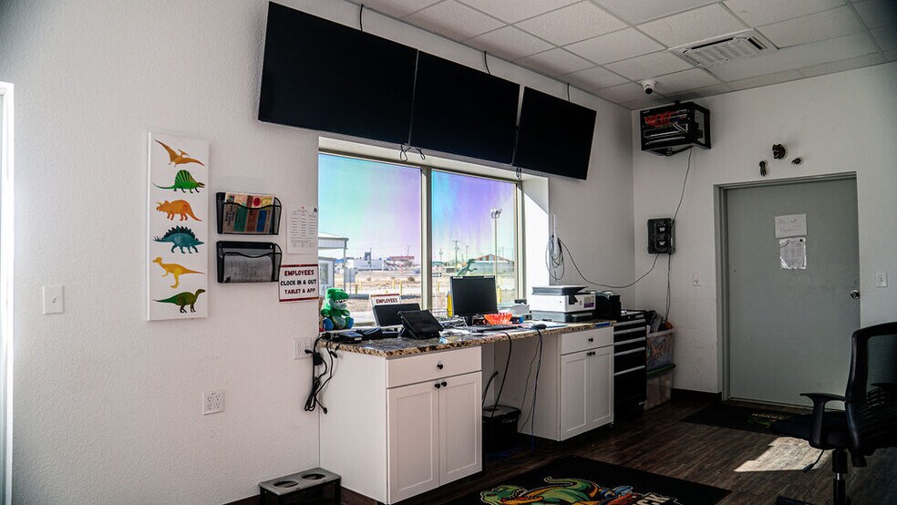 More Photos Of 3720 N Moss Ave, Odessa Carwash For Sale