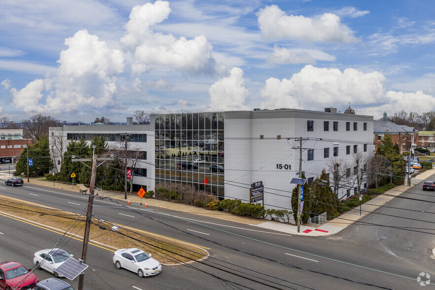 Primary Photo Of 15-01 Broadway, Fair Lawn Medical For Sale