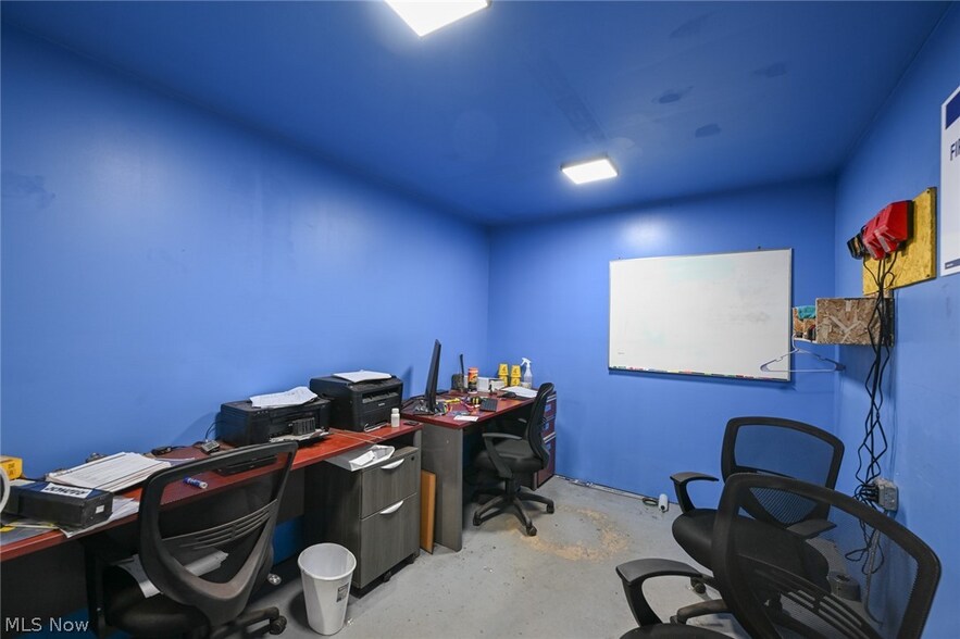 More Photos Of 420 Merrill St, Andover Warehouse For Sale