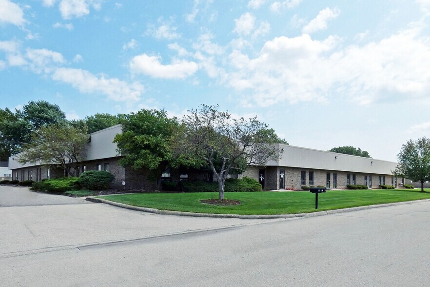 Primary Photo Of 24834-24900 Forterra Dr, Warren Service For Lease