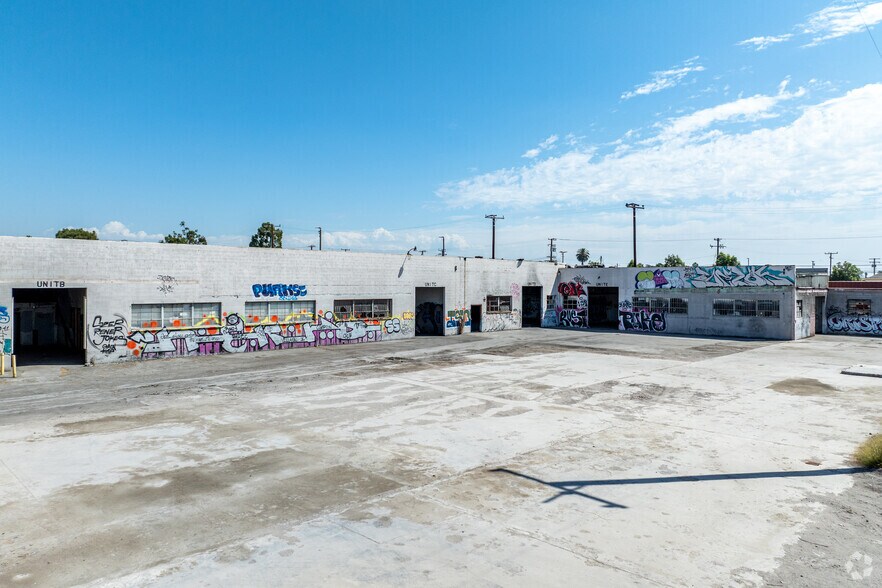 More Photos Of 1000-1022 South Petrolia Avenue, Compton Land For Sale